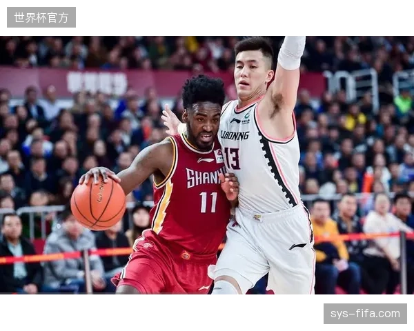 森保一考察阵容调整战术，日本队凭借小川航基的制胜球险胜冰岛